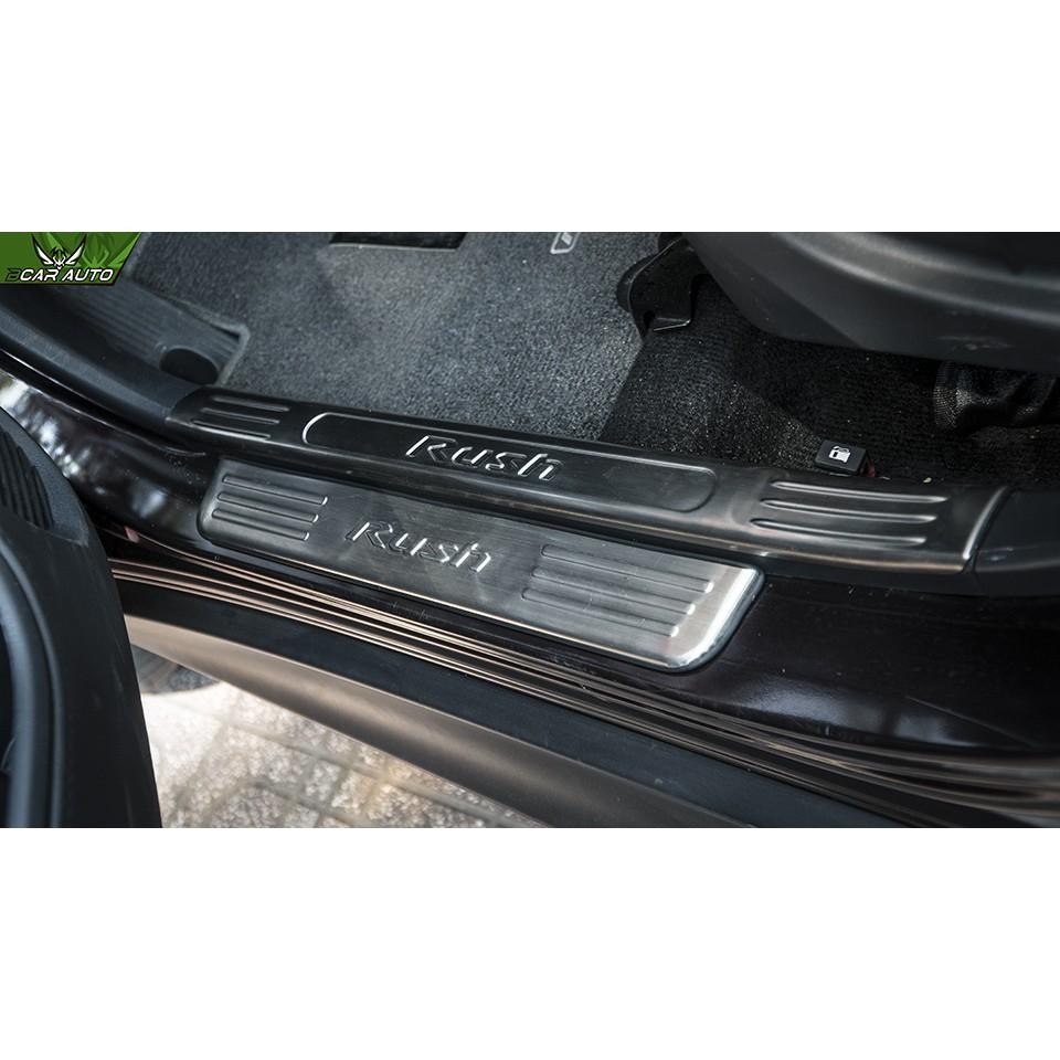 Bộ Ốp bậc, Nẹp bước chân INOX Toyota Rush - Bên Trong