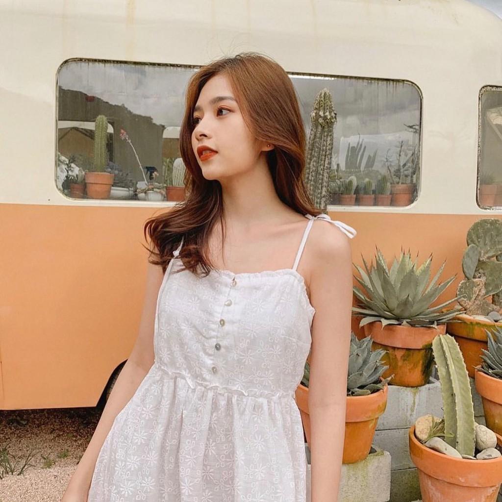 Đầm Midi Hai Dây Hoa Nổi Phối Nút - Hậu Nguyễn Store
