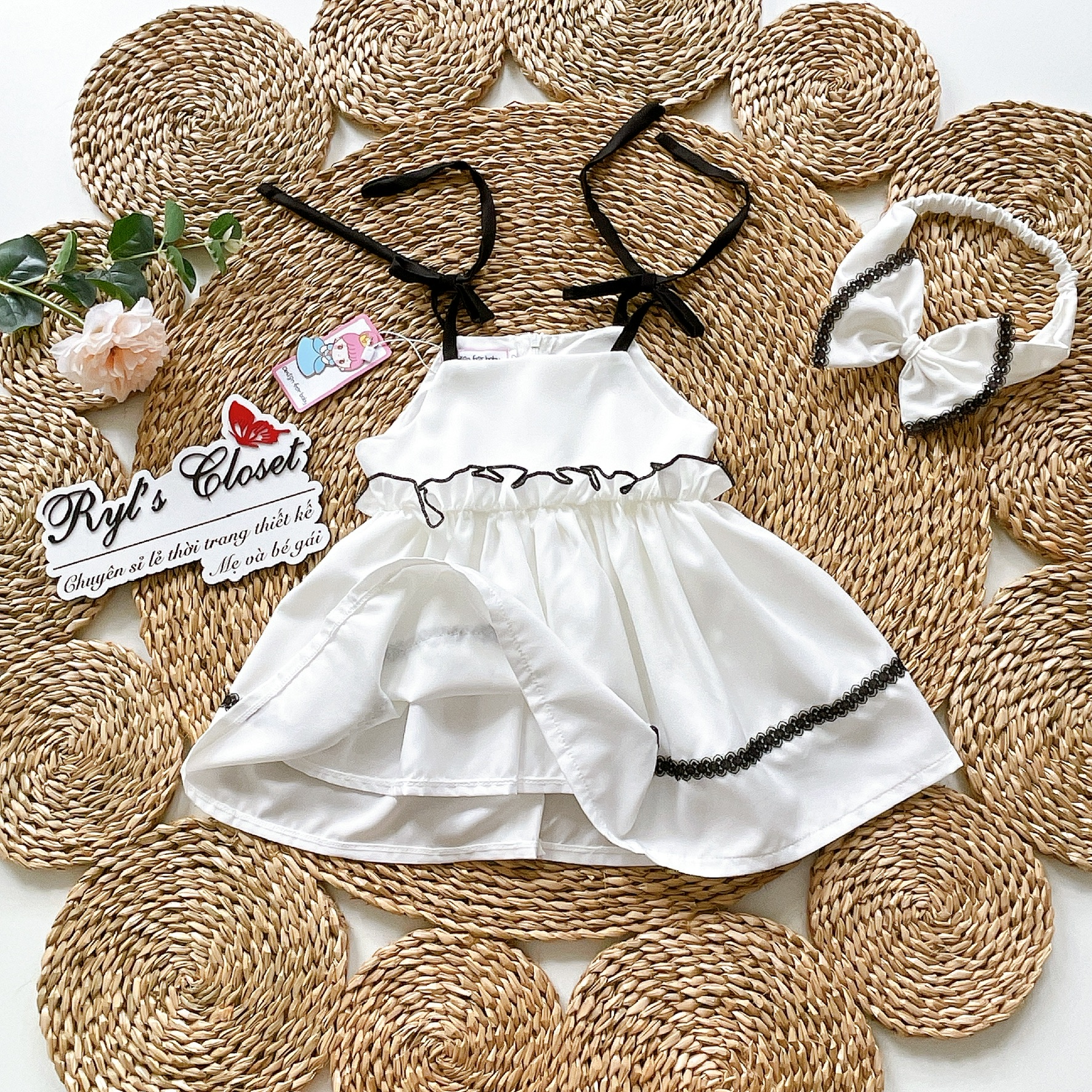 Váy Trắng 2 Dây Bé Gái 4 Đến 30kg Chất Đũi Lót Lụa 2 Lớp Tặng Kèm Turban