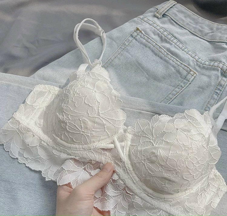 Bộ Đồ Lót Ren Họa Tiết Hoa - B.Lingerie