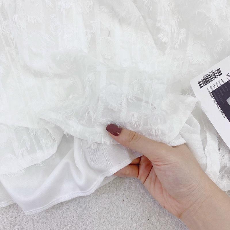 Váy cổ yếm lông vũ mút ngực