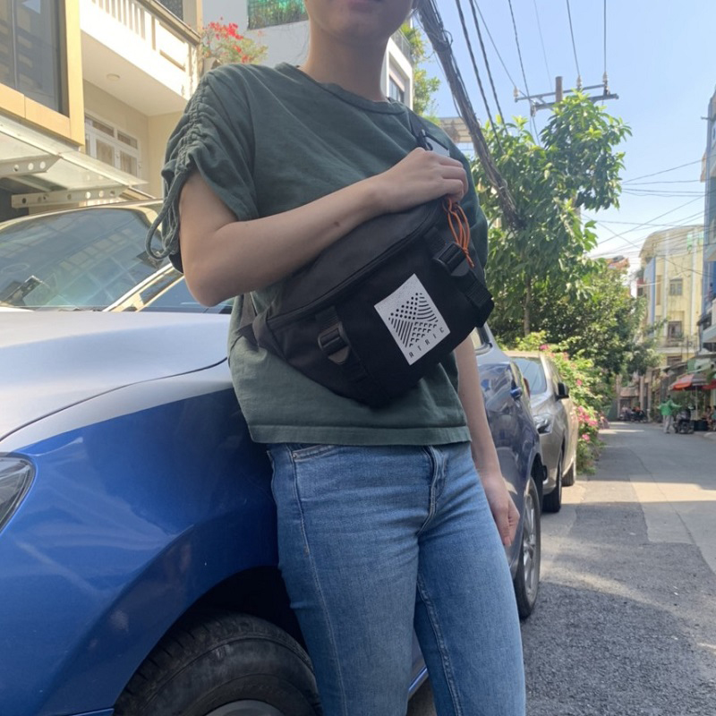 Túi đeo chéo trước ngực unisex nam nữ Z_TDC_ADIDA màu đen, túi bao tử phong cách thời trang hàn quốc cực xinh đựng điện thoại và phụ kiện cá nhân khi đeo đi dạo phố dự tiệc