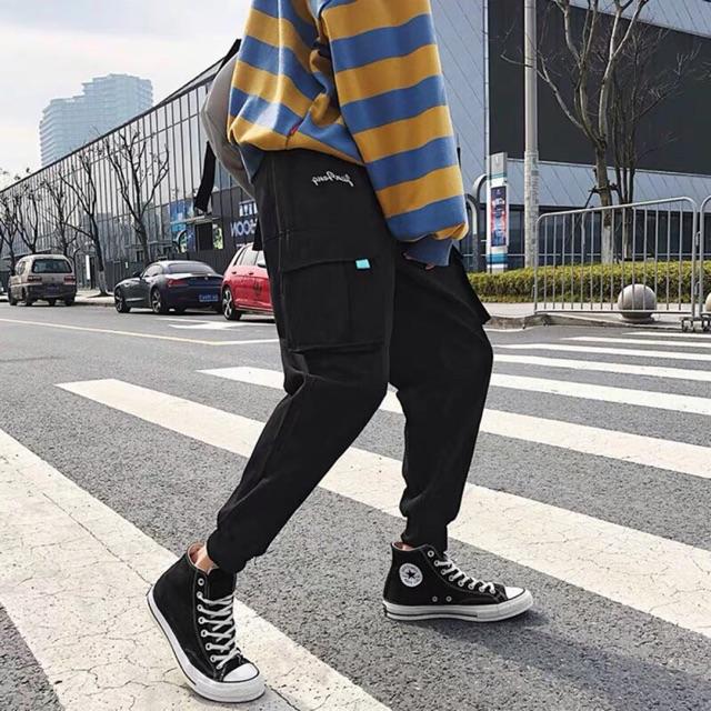 Quần jogger kaki túi hộp