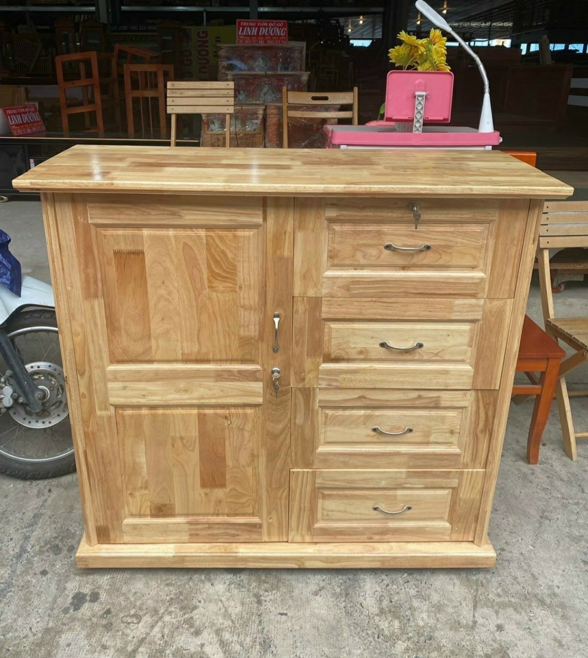 Tủ Đầu Giường gỗ cao su 4 tầng