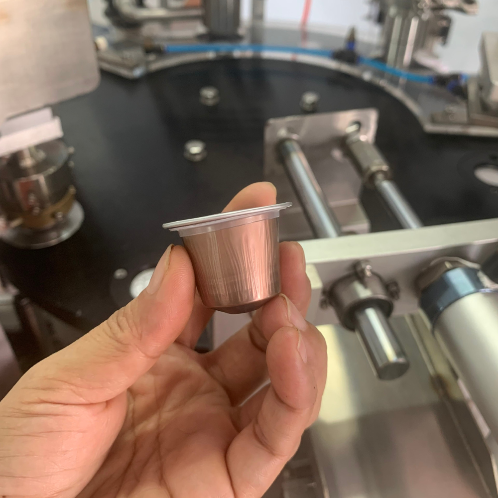 Cà phê viên nén Nespresso chính hãng Hiva's coffee - Hộp 10 viên nhôm Signature Blend - Gu Đậm sâu, full body, thơm nồng nàn , hậu chocolate, mượt mà. Giá tốt