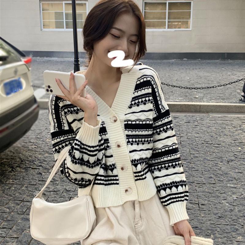 Áo Khoác Cardigan Dệt Kim Hoạ Tiết Kẻ Sọc Thiết Kế Cổ Chữ V Nữ Tính