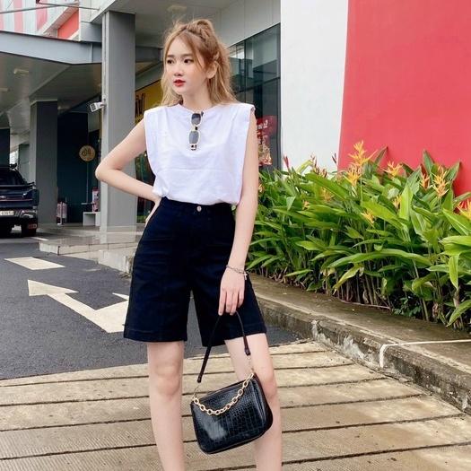 Quần short jean bò nữ Đen Basic có size, quần đùi nữ dáng ngố lửng ống rộng chất bò trơn mền dày sịn basic (J1MĐ)
