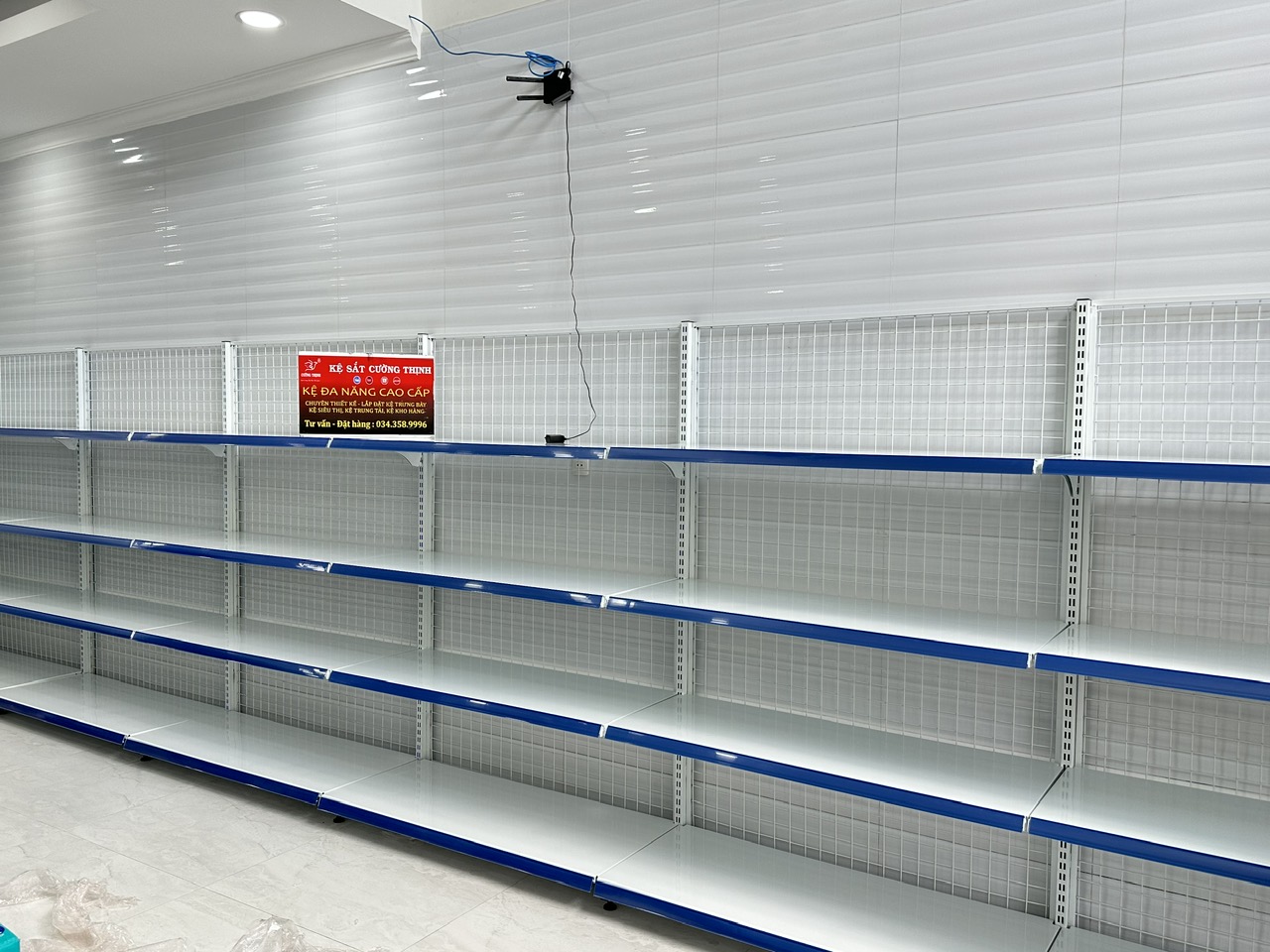 Kệ siêu thị áp tường {1 mặt } Dài 120 Rộng 35 Cao 150cm x 4 Tầng