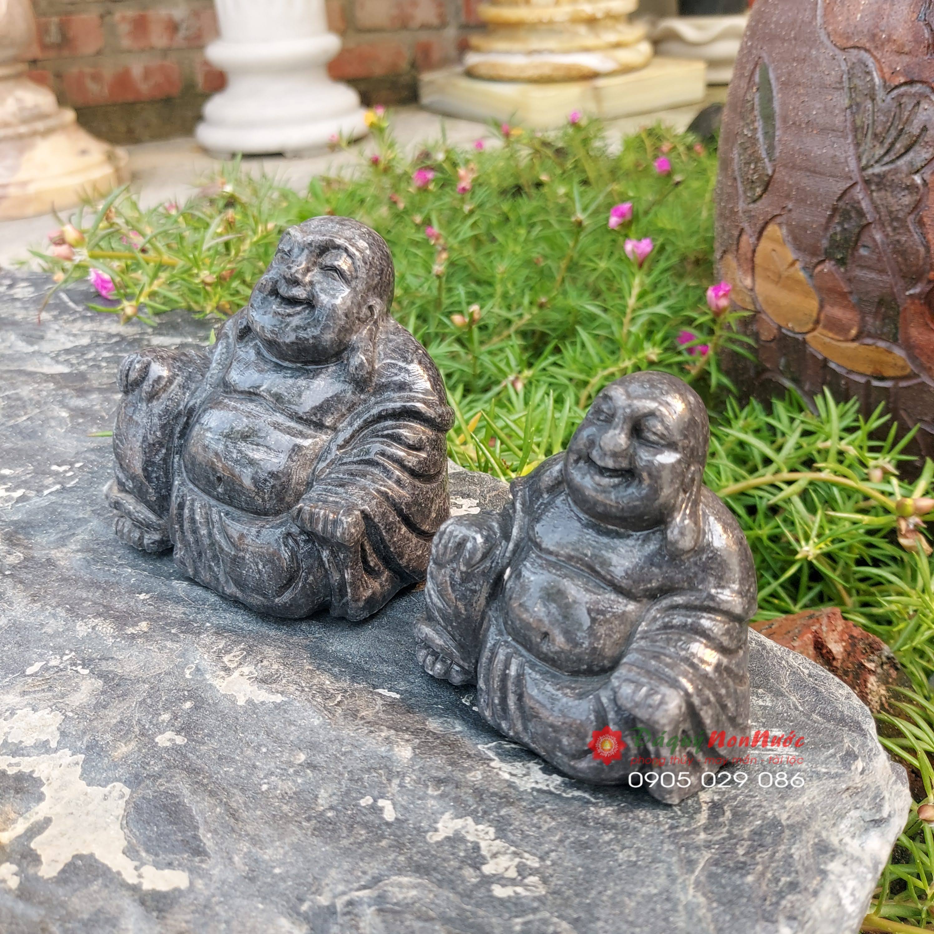Tượng Phật Di lặc đá đen - đá Non Nước