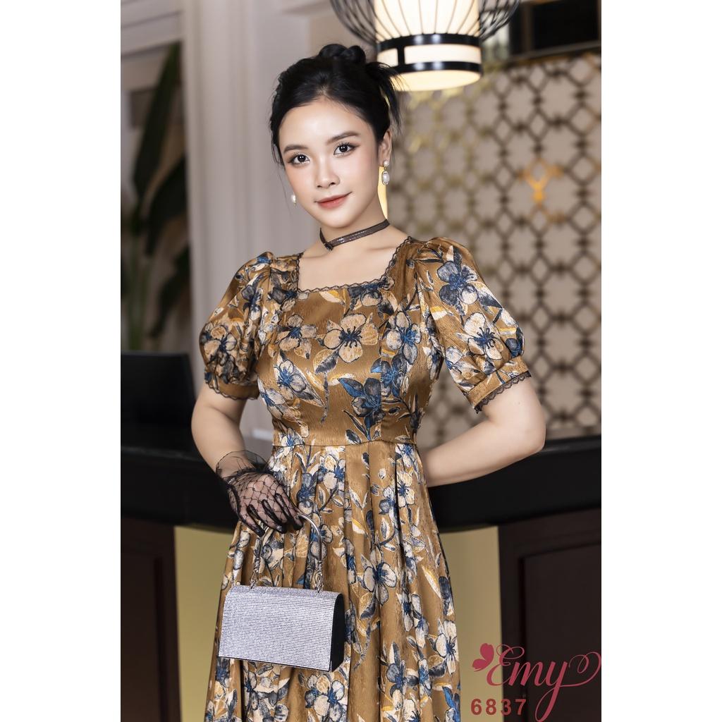 Đầm EMY EM6837 Xoè Cổ Vuông
