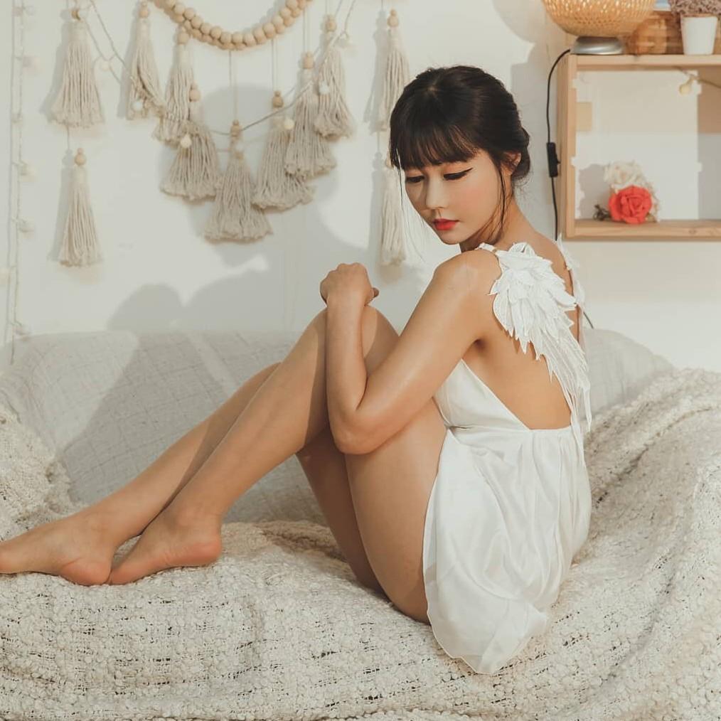 Váy ngủ sexy hai dây đầm ngủ đôi cánh thiên thần màu trắng gợi cảm siêu hot
