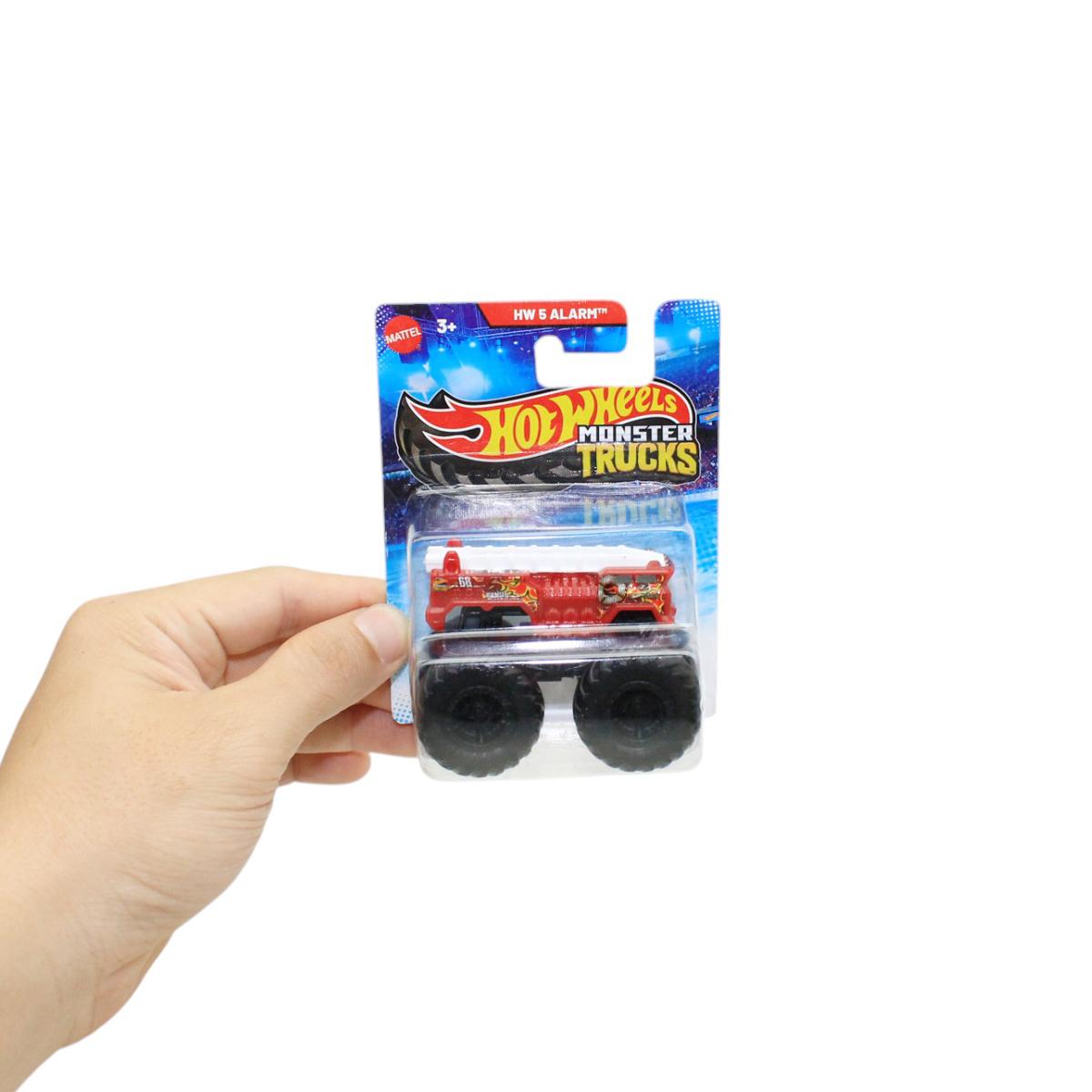 Đồ Chơi Mô Hình Siêu Xe Tải Quái Vật Monster Trucks Mini - Hot Wheels HFB96 - 5 Alarm