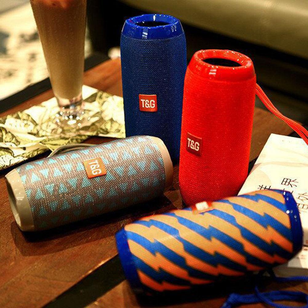 Loa Bass không dây chống nước Đài FM Loa âm thanh không dây tương thích Bluetooth cho điện thoại di động Máy tính hỗ trợ thẻ TF Color: Camouflage