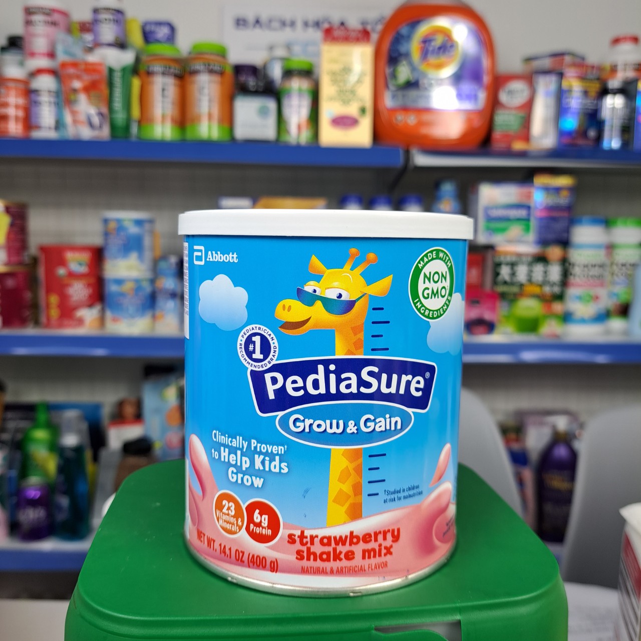 Sữa Pediasure Mỹ Grow & Gain 400g hương Dâu tăng cân tăng chiều cao cho trẻ từ 2-10 tuổi
