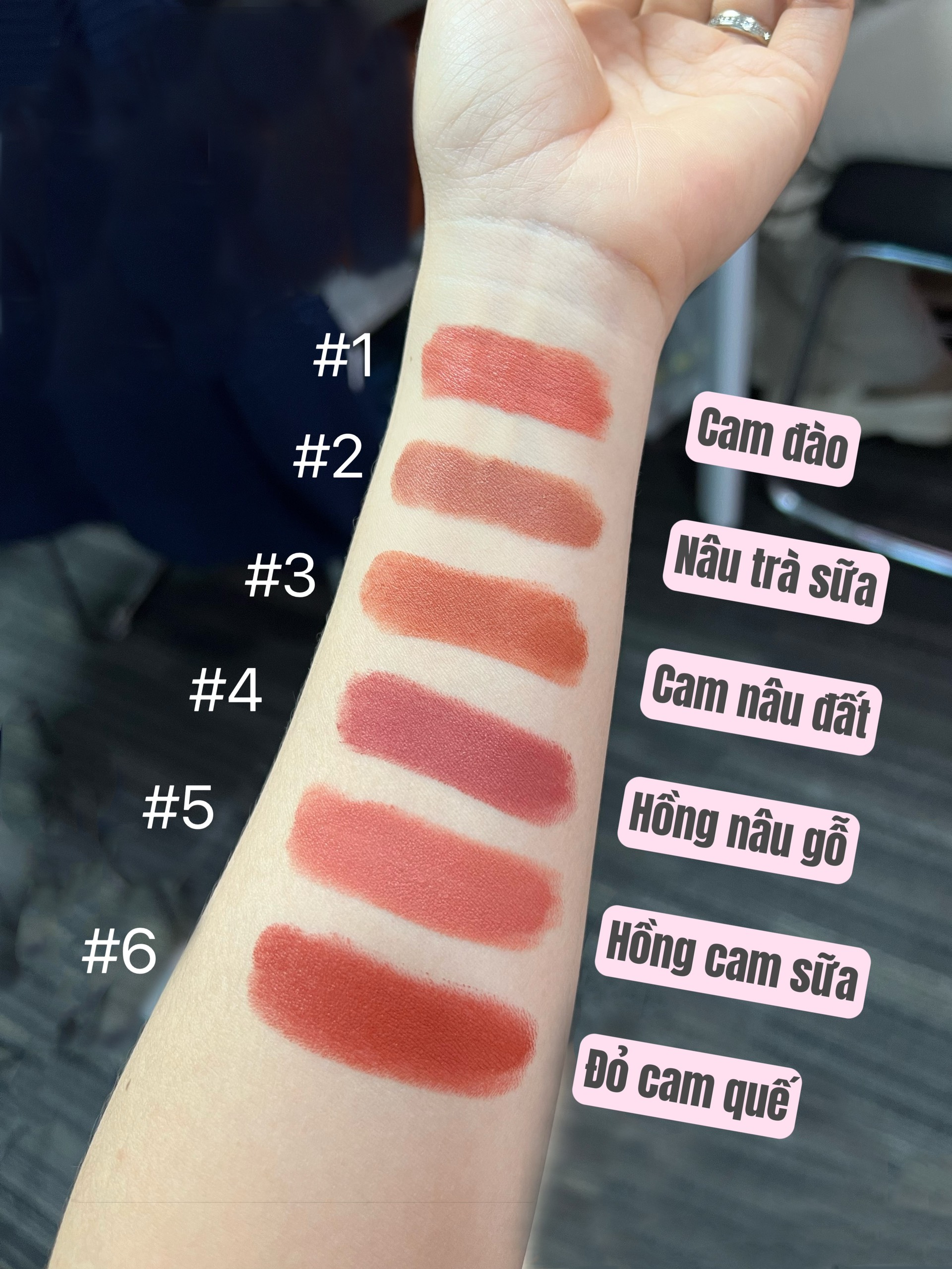 SON THỎI CAO CẤP LOVE M.O.I PHIÊN BẢN GIỚI HẠN HỒ NGỌC HÀ