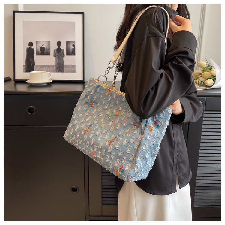 HÀNG QUẢNG CHÂU - TÚI TOTE XÁCH TAY HOẶC ĐEO VAI JEAN DENIM CỠ LỚN ĐÍNH CƯỜM CAO CẤP - TV79219