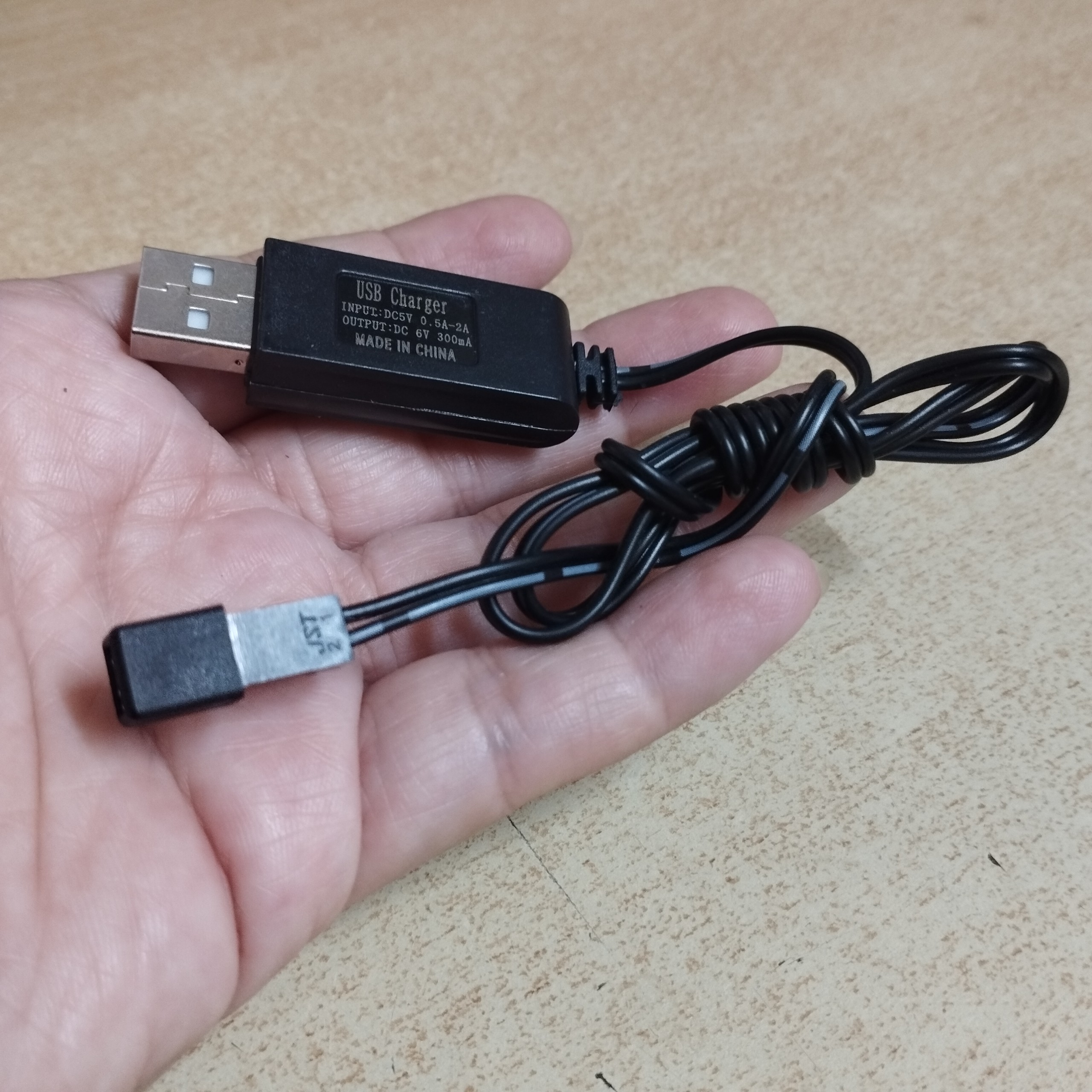 Dây cáp sạc pin 6V dung lượng 300mA chân cắm JST có thể sạc pin 4.8V