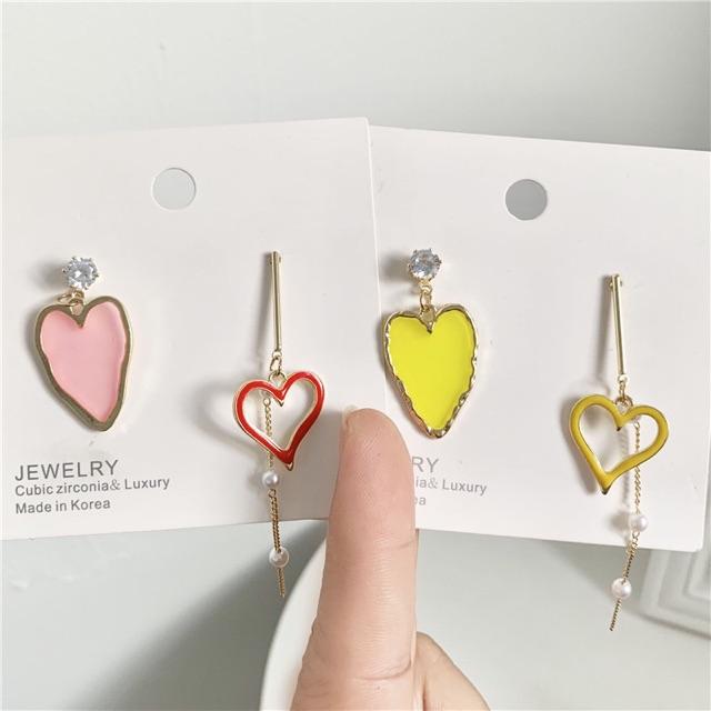 Khuyên tai xinh xắn