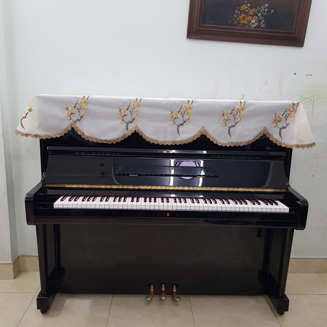 Khăn phủ đàn Piano cơ mẫu thêu hoa mai vàng sang trọng