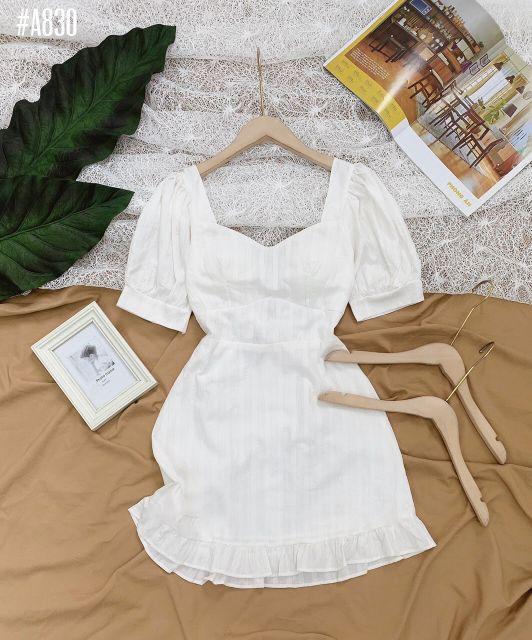 Đầm trắng dạo phố cột nơ lưng