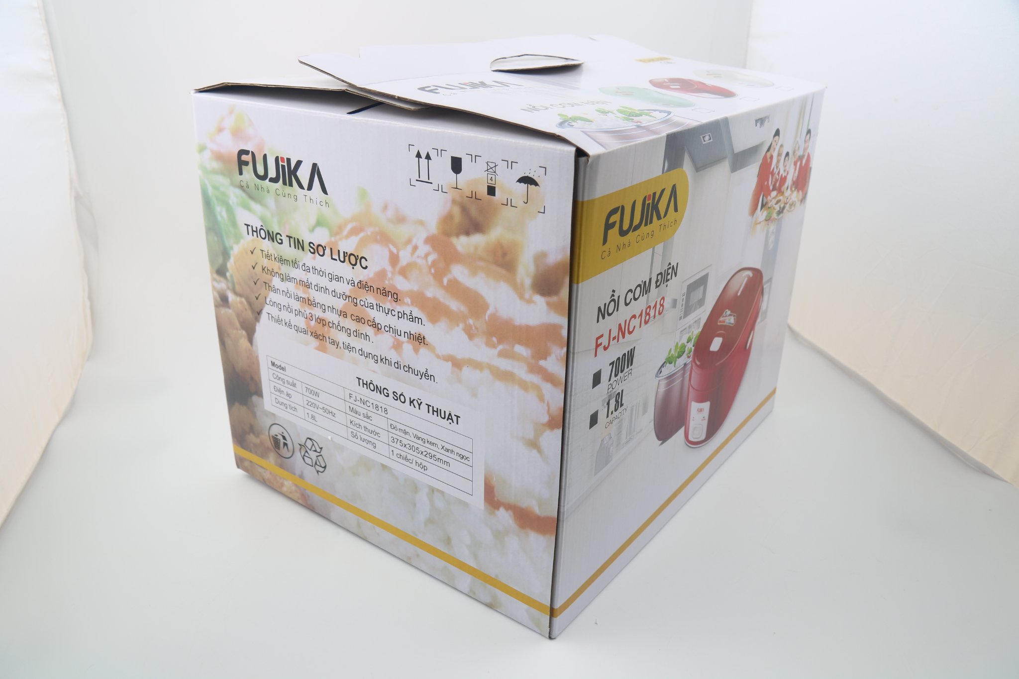 Nồi Cơm Điện Lòng Niêu FUJIKA FJ-NC1818 (1.8 lít) - Màu Ngẫu Nhiên - Hàng Chính Hãng