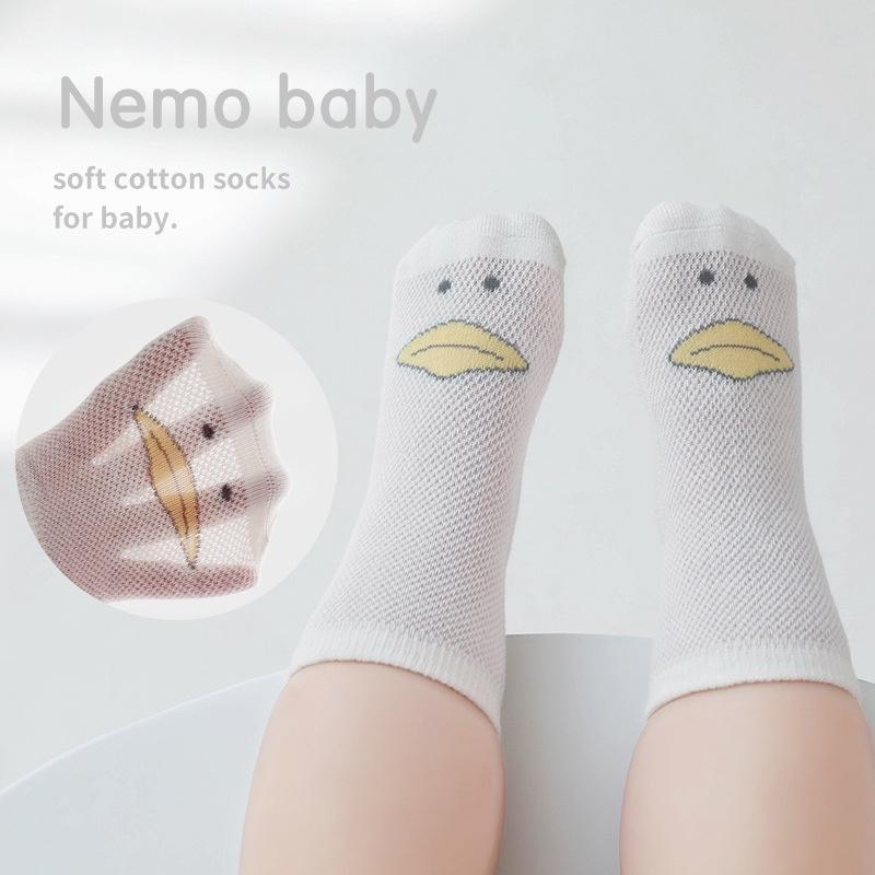 Set 3 đôi tất lưới cho bé Nemo