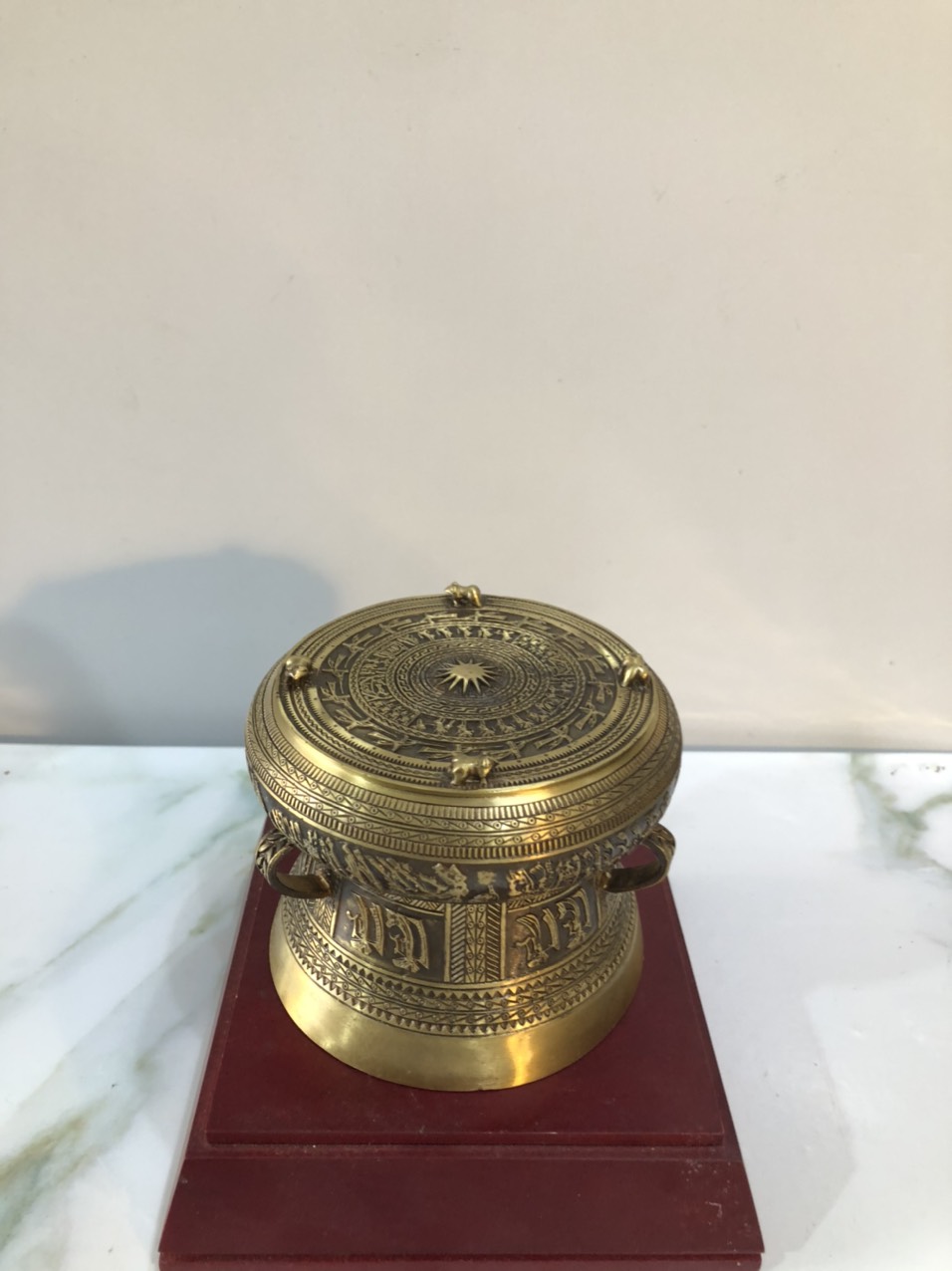Mặt biểu trưng Trống Đồng Việt Nam