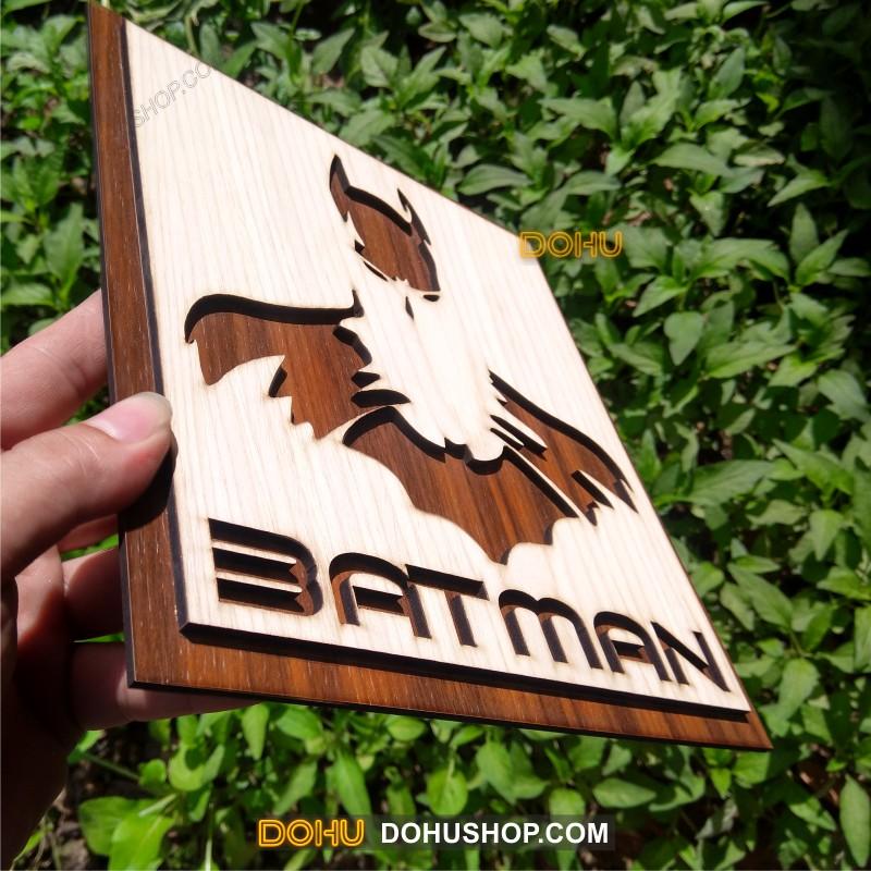 Tranh Treo Tường Batman Bằng Gỗ Handmade DOHU009: Người Dơi Batman - Thiết Kế Đơn Giản, Độc Đáo, Sang Trọng