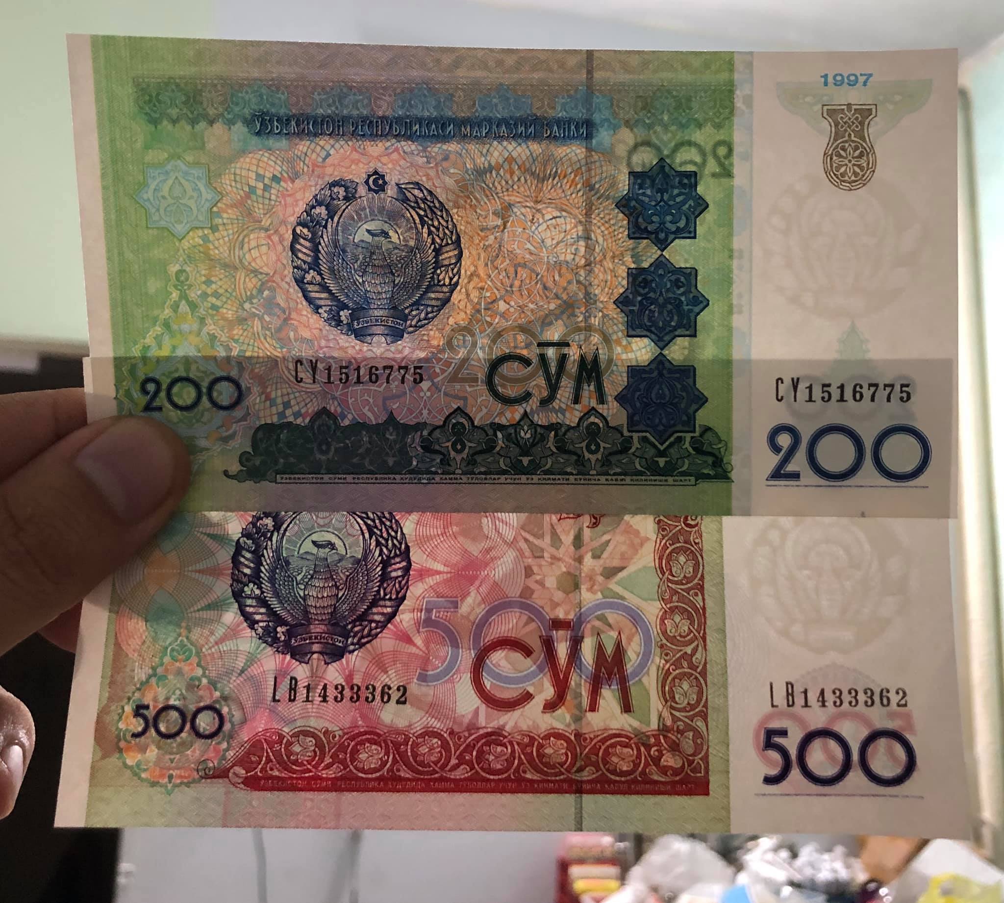 2 tờ tiền cổ Uzabekistan, 200 và 500 som sưu tầm