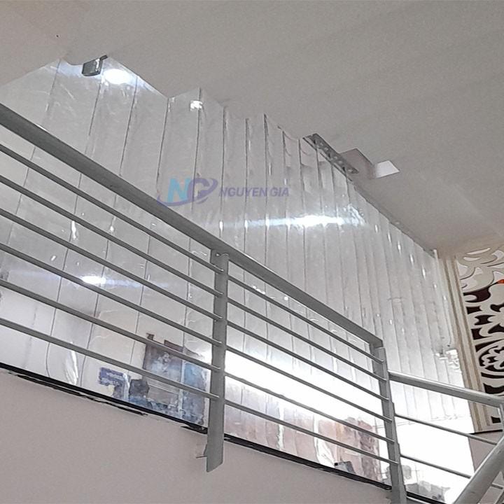 Nhựa PVC Trắng  Dẻo Lắp Cửa Điều Hòa Cao 2m7 Độ Dày 2mm