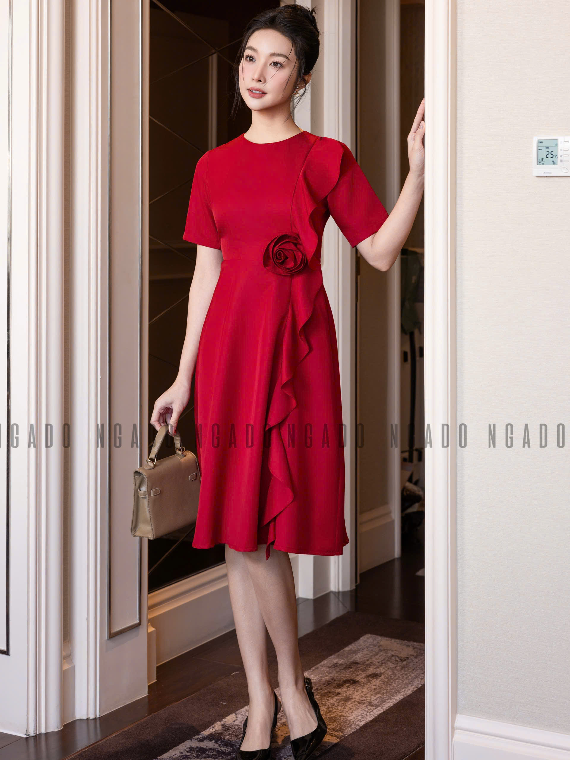 Đầm đỏ phối bèo NGADO , đầm kiểu Nữ , đầm công sở , dự tiệc