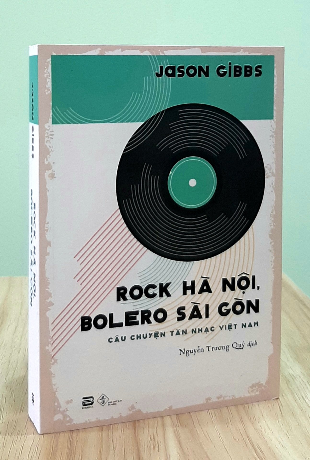 Sách - Rock Hà Nội, Bolero Sài Gòn - Câu chuyện tân nhạc Việt Nam