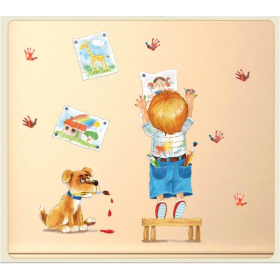 Decal trang trí tường Bé vẽ tranh