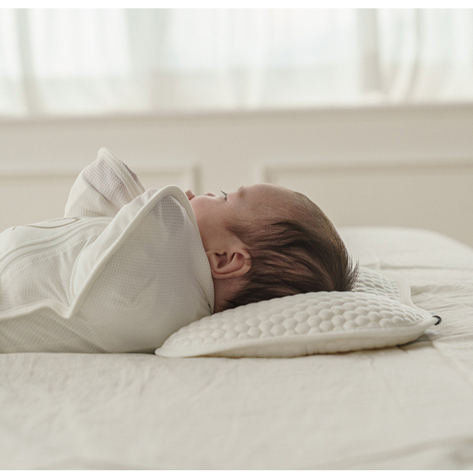 Elava Gối ngủ thoáng khí mềm mại, đàn hồi, nâng đỡ đầu và giúp bé ngủ ngon (tặng kèm vỏ gối)