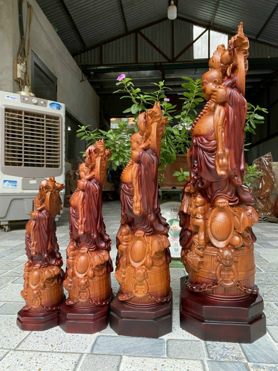 Tượng phật di lặc ngũ phúc bằng gỗ hương đá tô mầu giả cổ kt 50×19×12cm