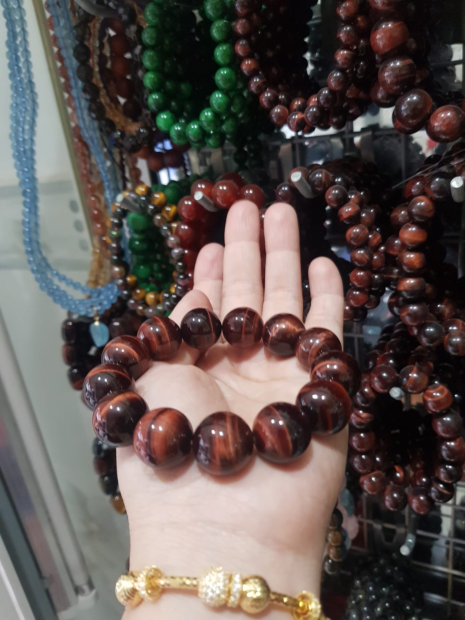 Vòng tay phong thủy may mắn Nam Mệnh Hỏa mệnh Thổ size 16ly hay 16mm mới bóng đẹp đúng cung sanh may mắn tài lộc ạ Chất liệu đá thạch anh mắt hổ Đỏ Nâu thiên nhiên Natural Tiger'Eye Quartz