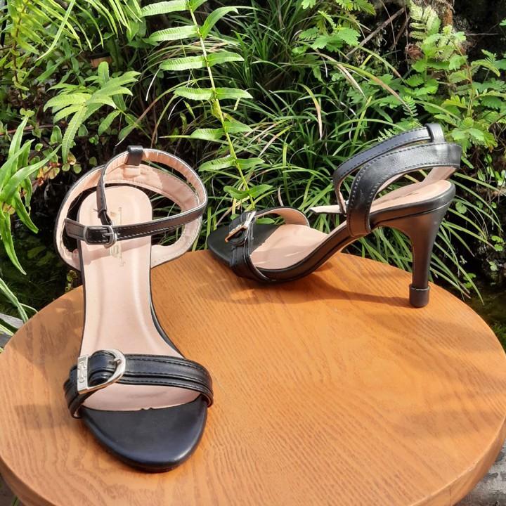 Sandal cao gót hot trend 2020 trẻ trung năng động 21294