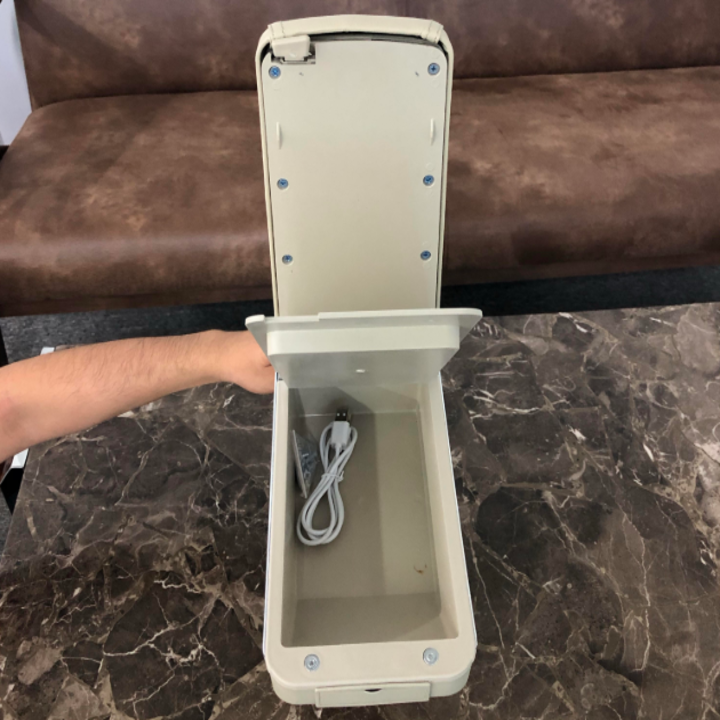 Hộp tỳ tay ô tô dành cho xe Toyota Wigo cao cấp tích hợp 7 cổng USB - Mã: DUSB-WO - 2 màu: Đen và Be