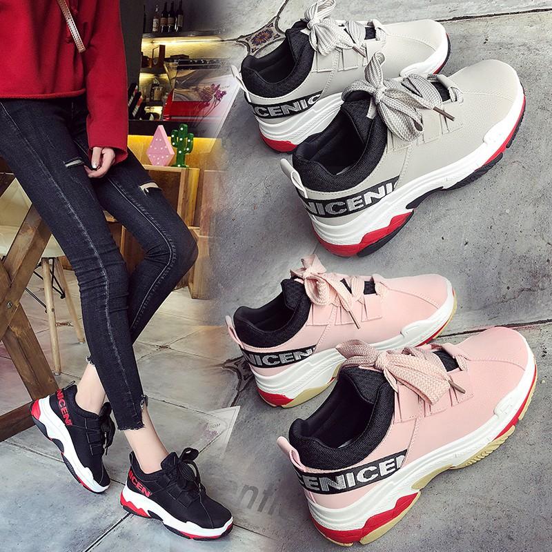 Korean ladies' sports shoes