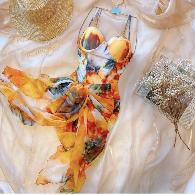 Bikini 1 mảnh cúp ngực kèm khăn quấn