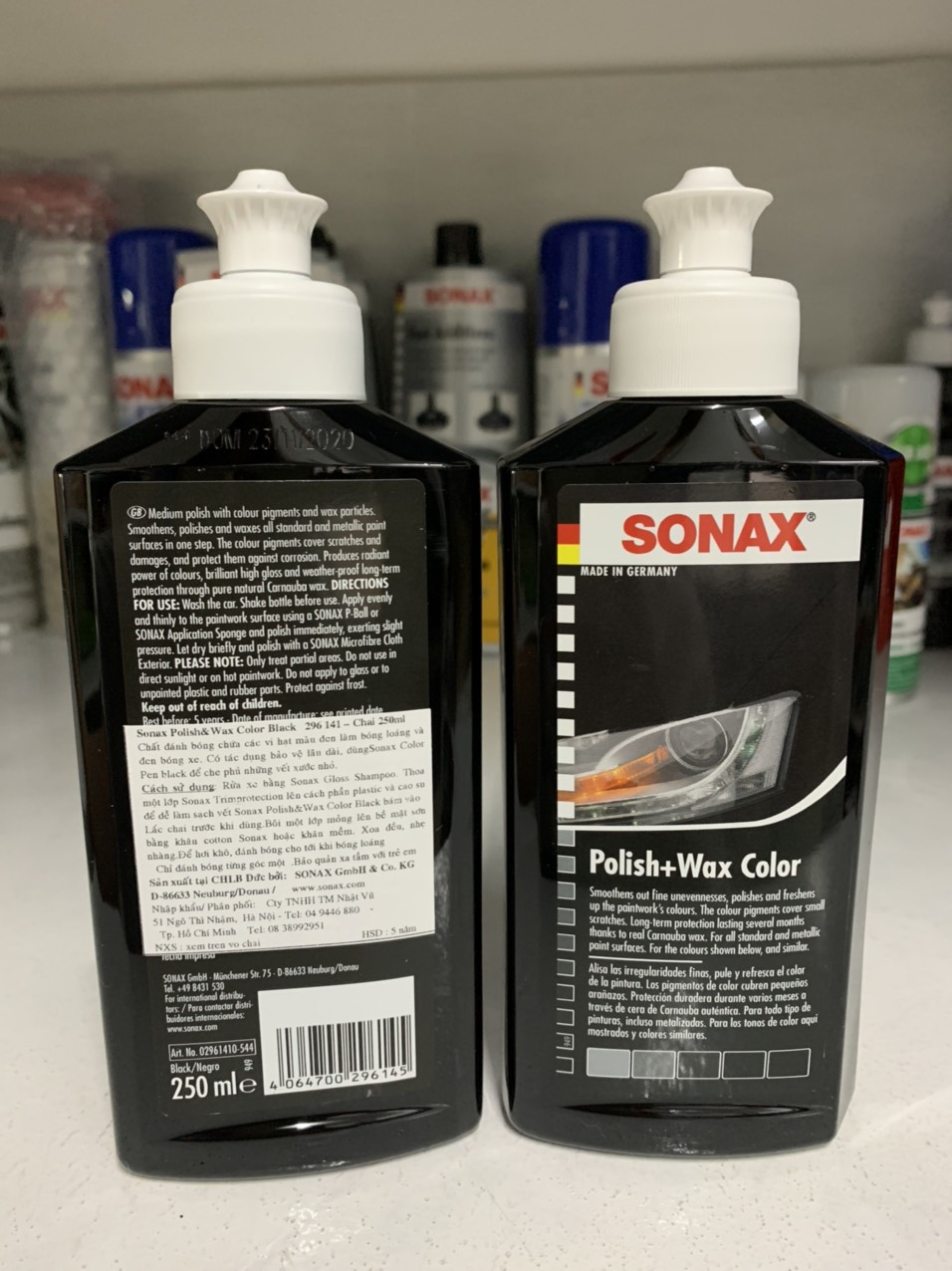 Kem Đánh Bóng Và Bảo Vệ Sơn Xe Màu Đen Sonax Polish &amp; Wax Color Black 296141 250ml