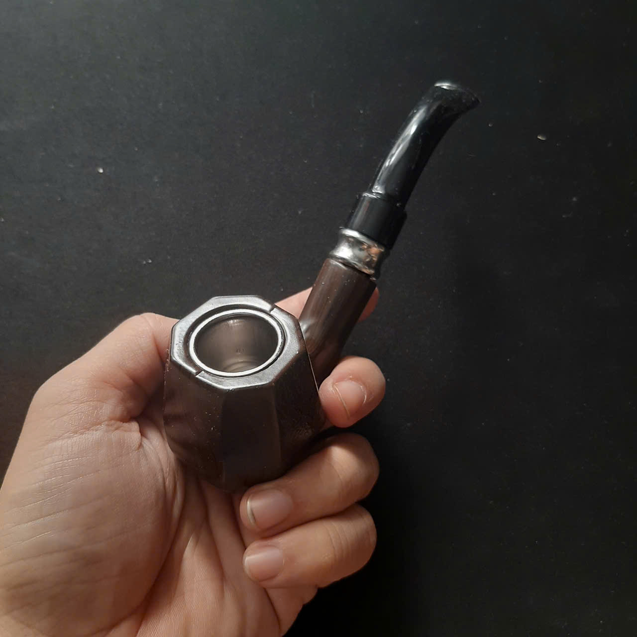 Tẩu thuốc sợi nhựa dẻo ( giao màu ngãu nhiên)