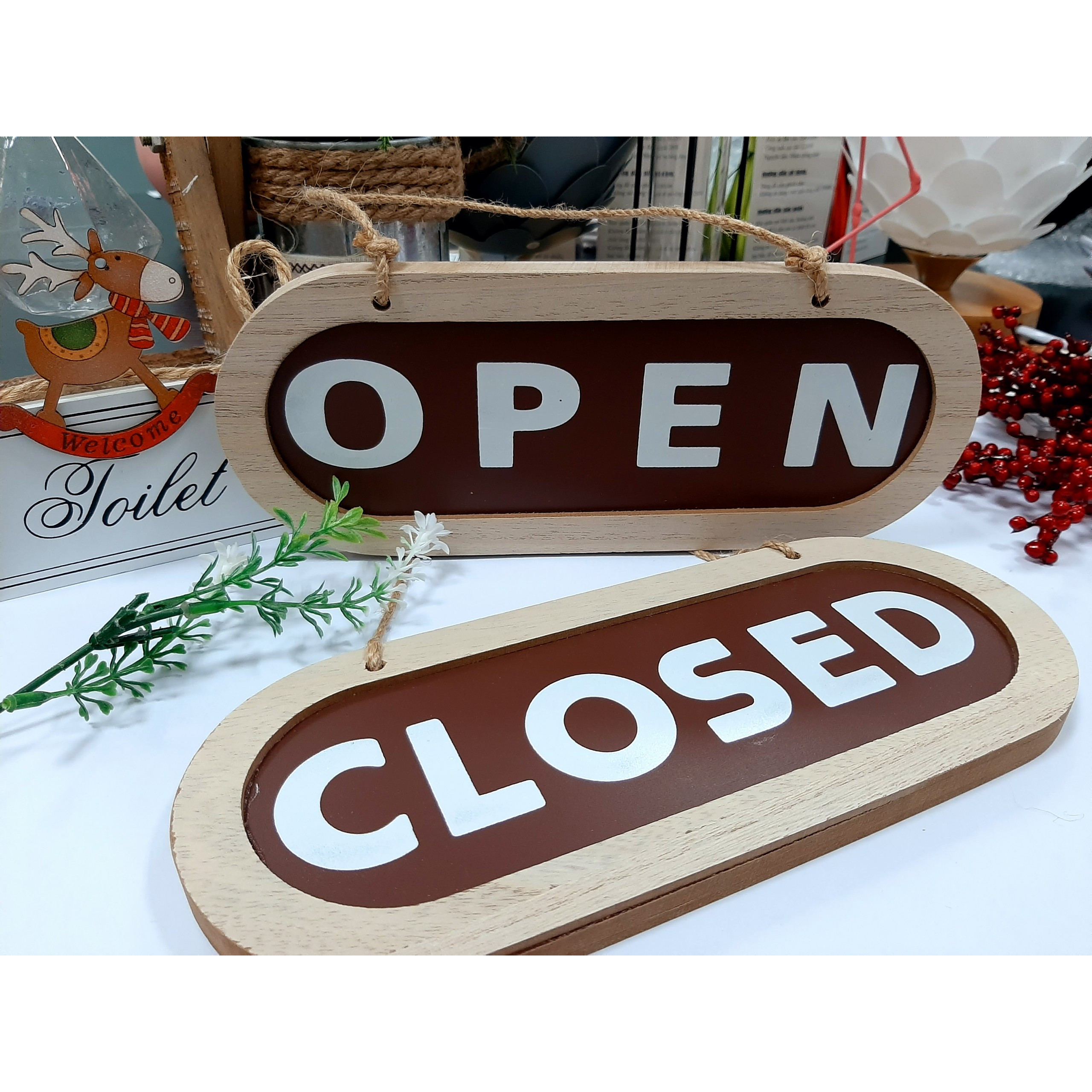 Bảng treo trang trí 2 mặt open/close bằng gỗ thanh lịch