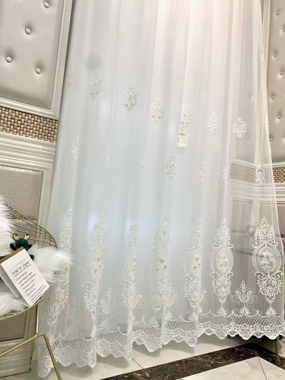Vải rèm voan thêu hoạ tiết cổ điển