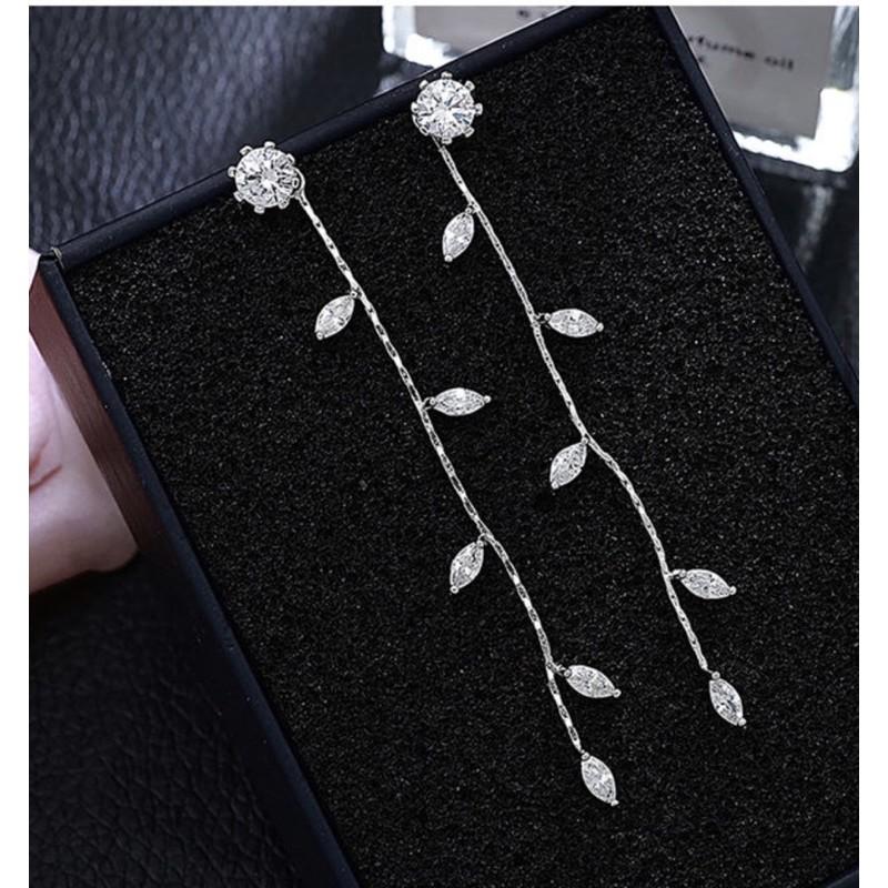 Hoa tai dáng dài phong cách hàn quốc