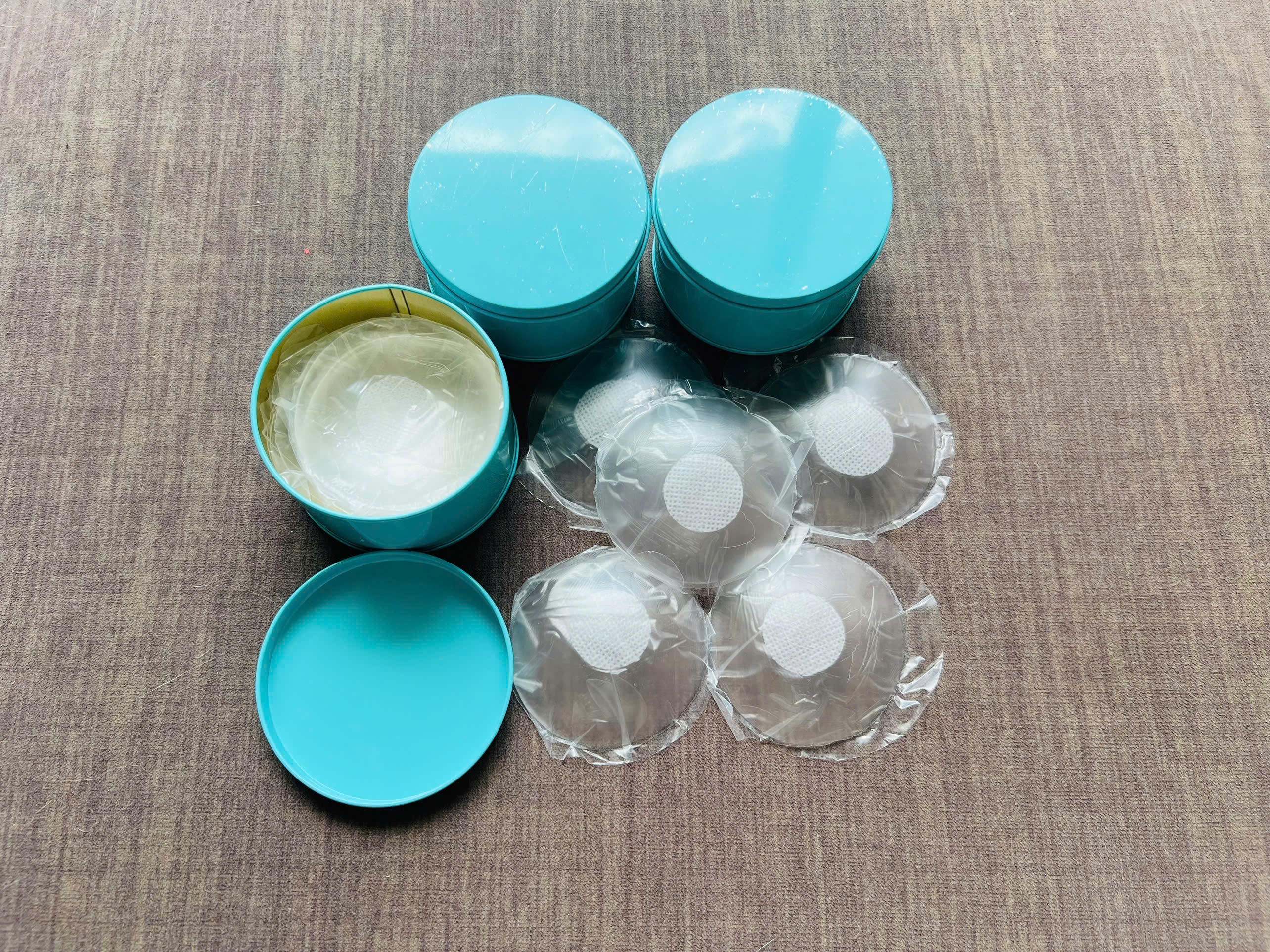 MIẾNG DÁN NGỰC TRONG SUỐT HÌNH TRÒN CỰC CHẮC VÀ XINH DÀNH CHO NỮ