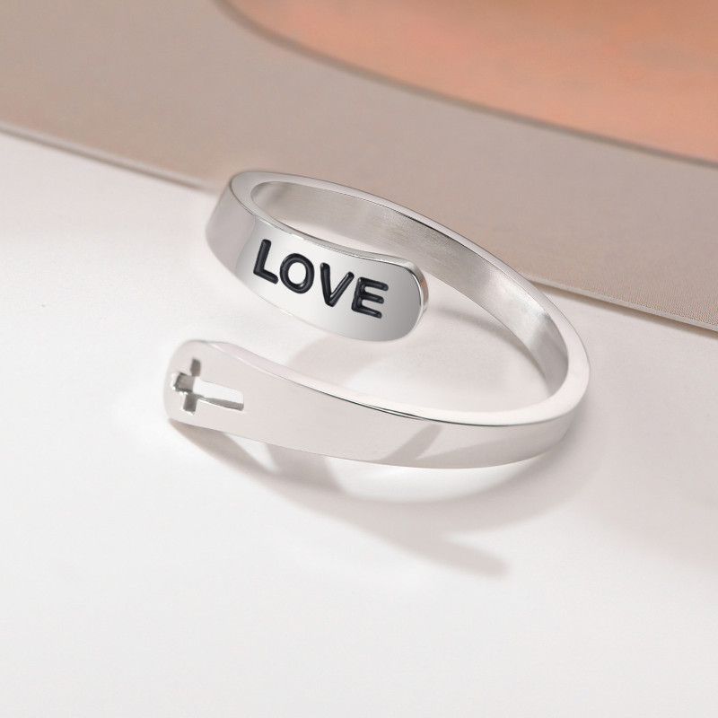 Nhẫn Nữ Cá Tính Khắc Chữ LOVE HOPE FAITH BLESSED Titan Ko Đen TT 4247