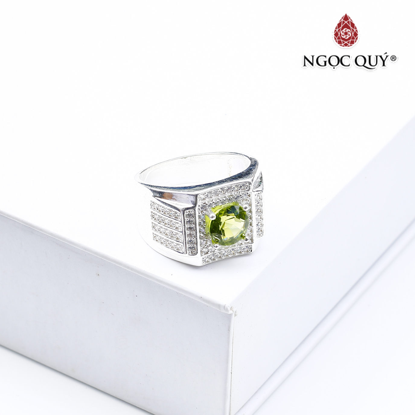 Nhẫn bạc nam mặt đá peridot 20mm mệnh hỏa, mộc - Ngọc Quý Gemstones