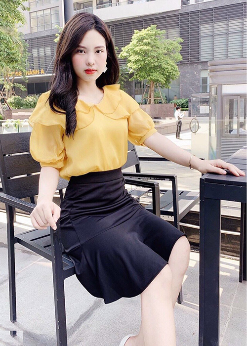 Set Áo Sơ Mi Cổ Bèo Và Chân Váy Xòe Đuôi Cá Thời Trang