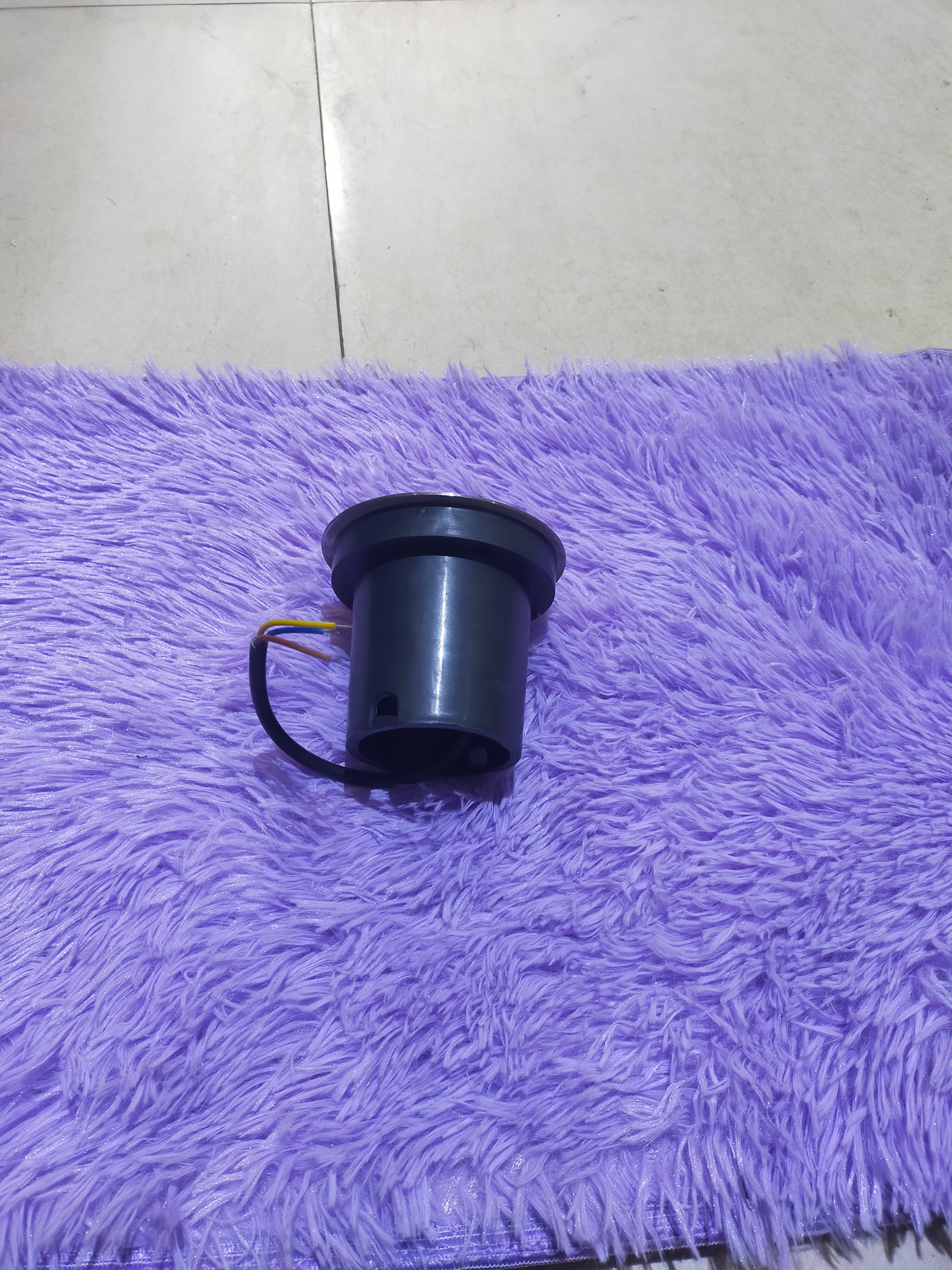 Âm đất inox 3w